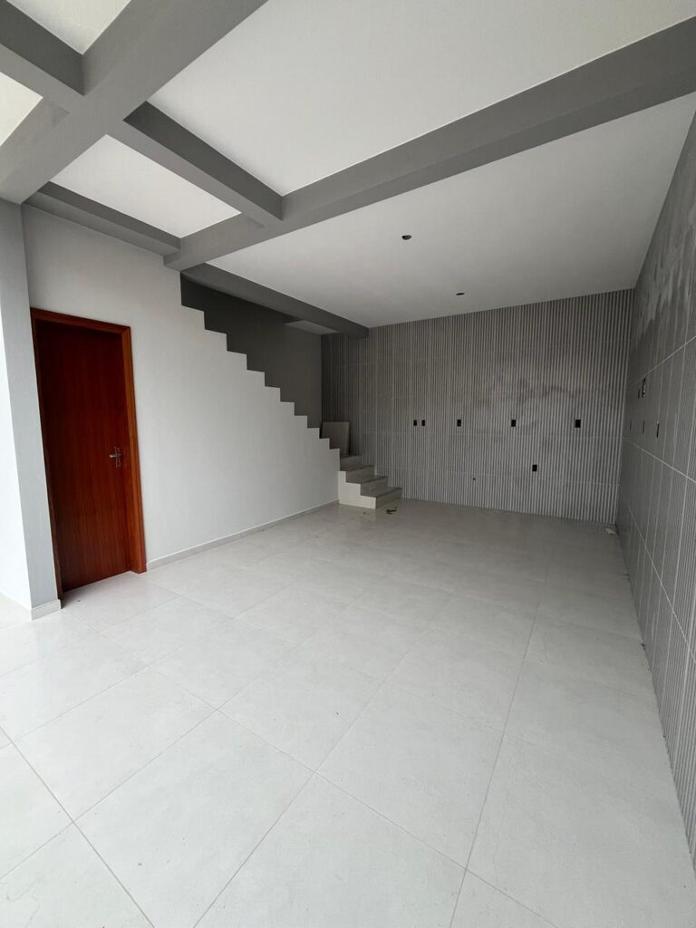 Foto 4 de Casa geminada – Garagem coberta