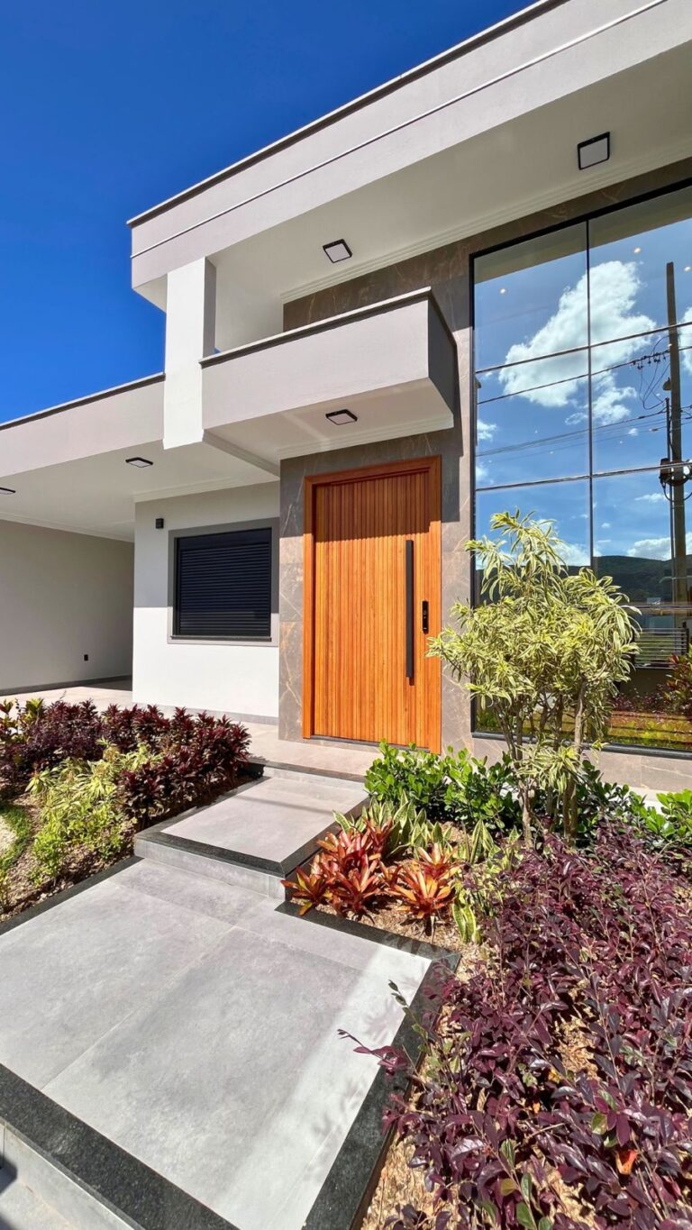 ee6c9fa7-9d19-4704-aeab-f622d3afa727