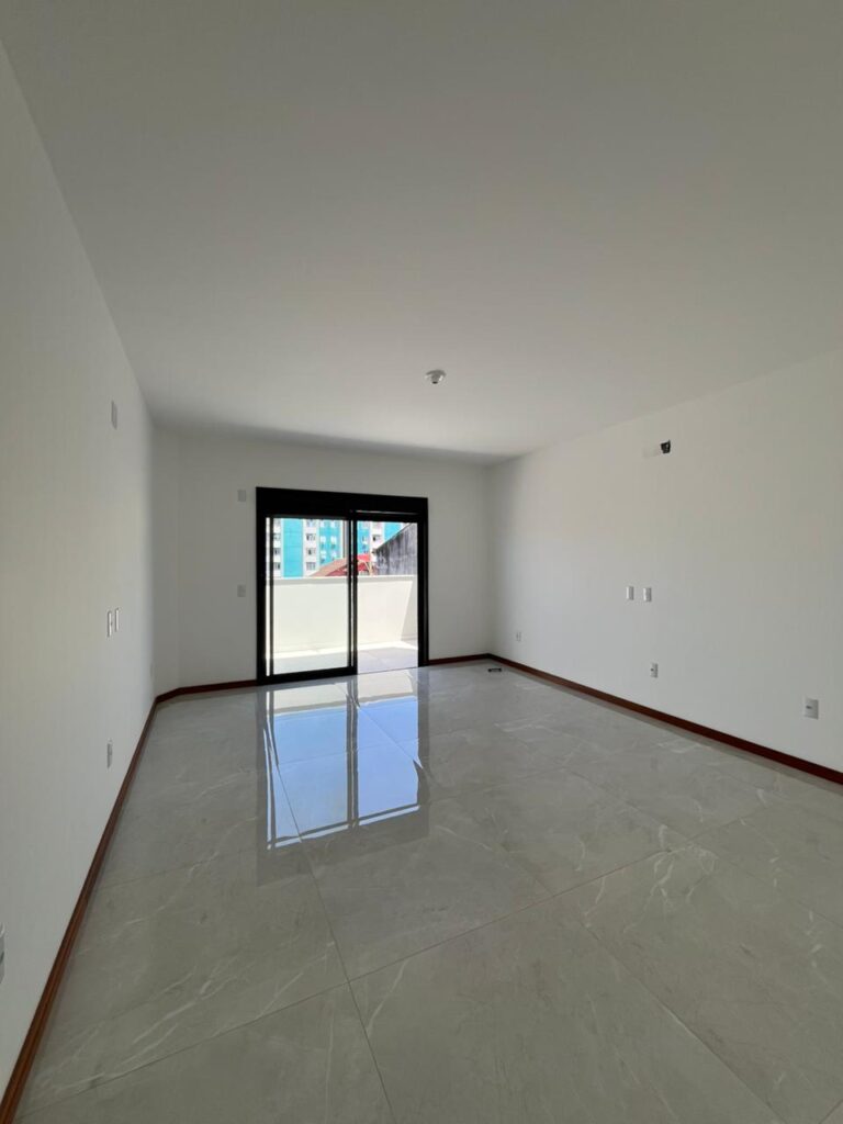 Foto 3 de SOBRADO COM EXCELENTE LOCALIZAÇÃO