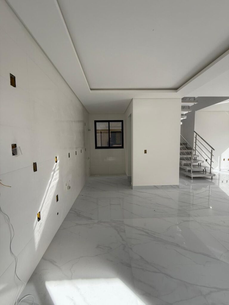 Foto 7 de CASA COM EXCELENTE TERRENO AOS FUNDOS