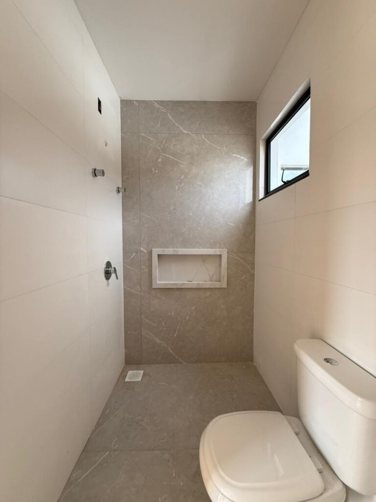 Foto 13 de CASA COM EXCELENTE TERRENO AOS FUNDOS