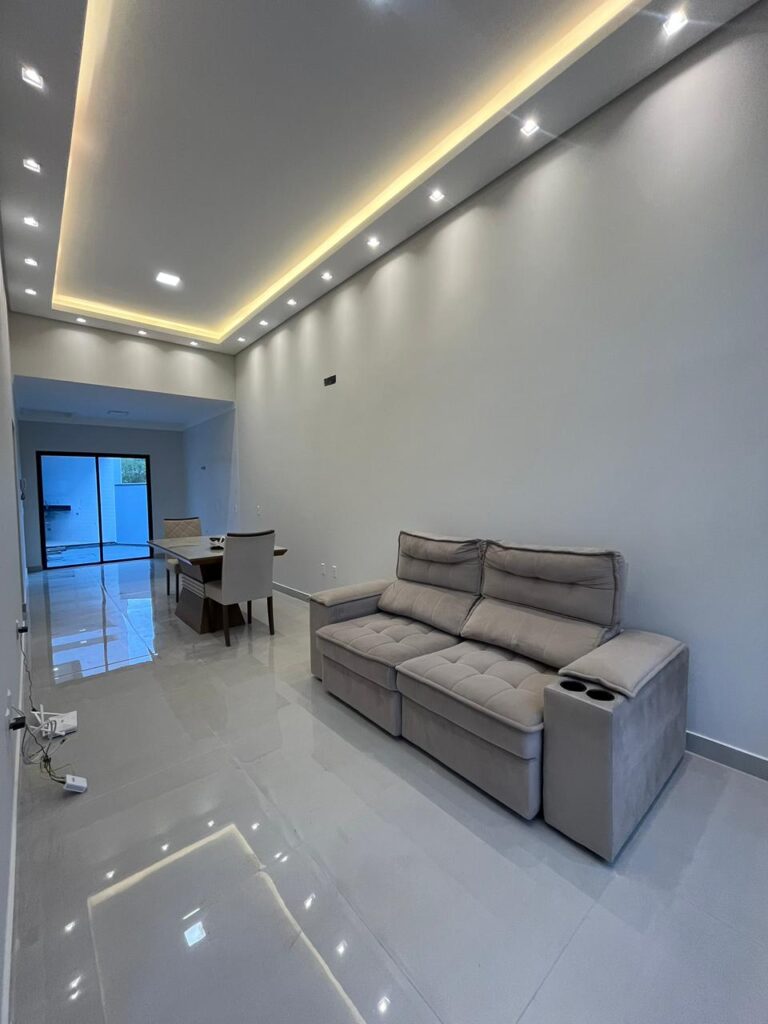 Foto 4 de Casa de frente para área verde com 3 dormitórios