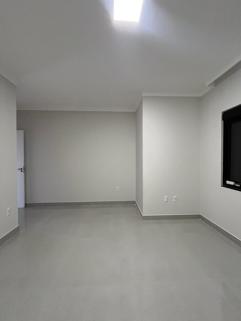 Foto 14 de Casa de frente para área verde com 3 dormitórios