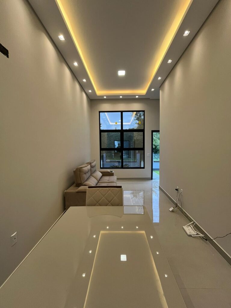 Foto 7 de Casa de frente para área verde com 3 dormitórios
