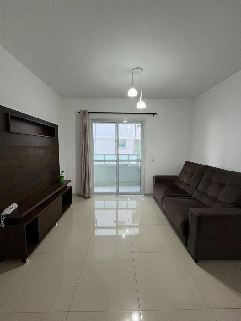 Foto 10 de Apartamento semi mobiliado com 3 dormitórios