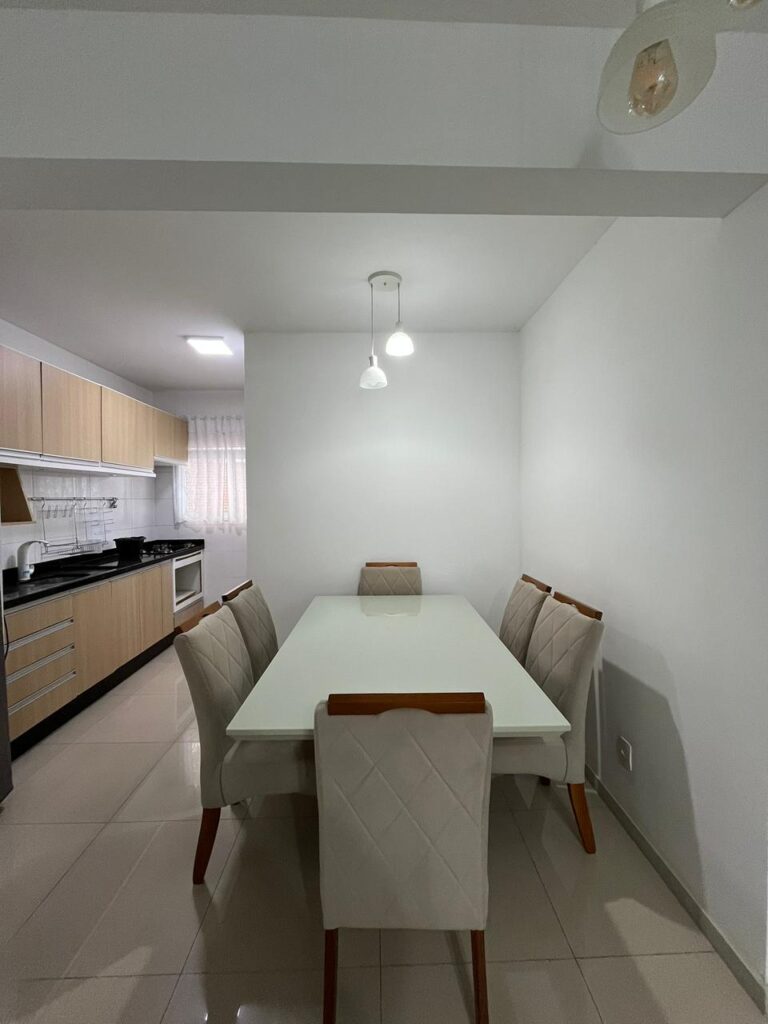 Foto 5 de Apartamento semi mobiliado com 3 dormitórios