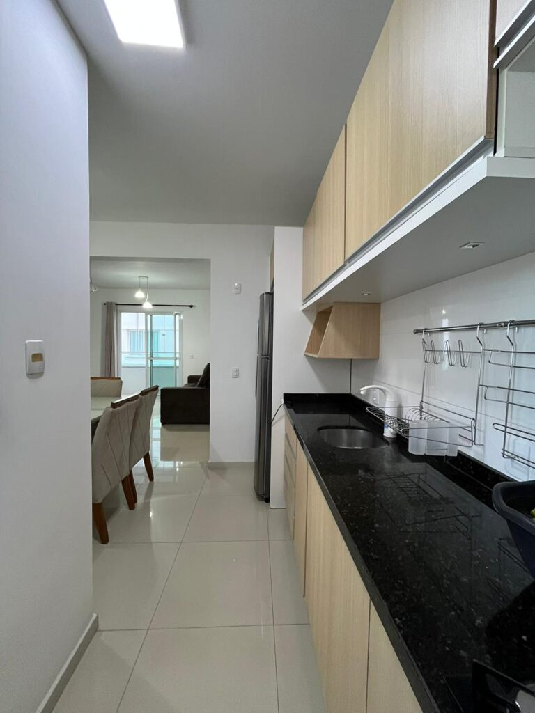 Foto 9 de Apartamento semi mobiliado com 3 dormitórios