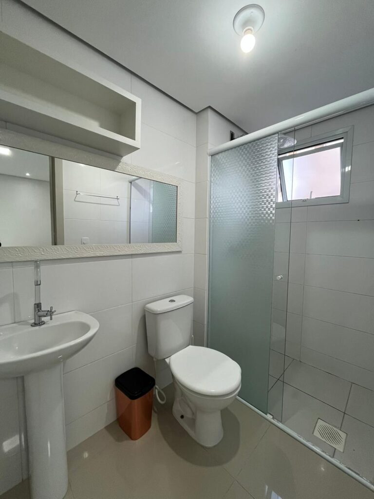 Foto 17 de Apartamento semi mobiliado com 3 dormitórios