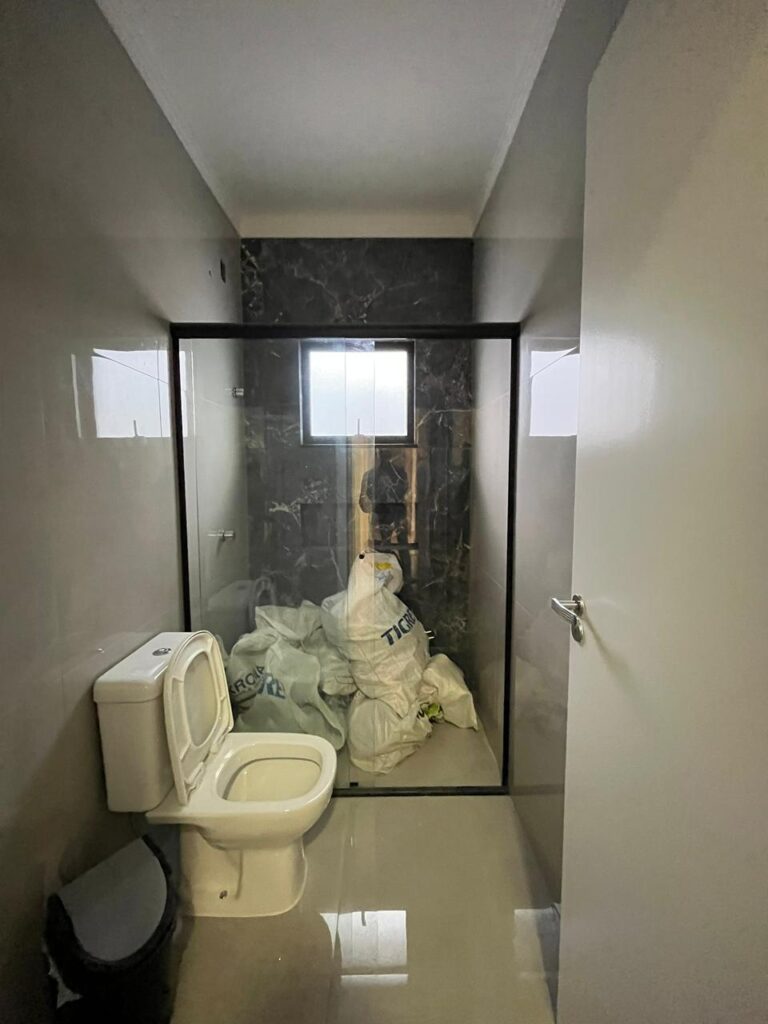 Foto 10 de Casa de frente para área verde com 3 dormitórios