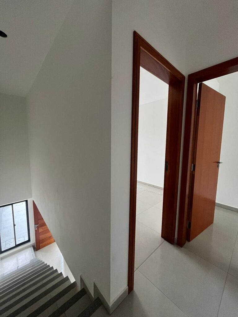 Foto 10 de Sobrado com duas suítes e bom espaço de terreno