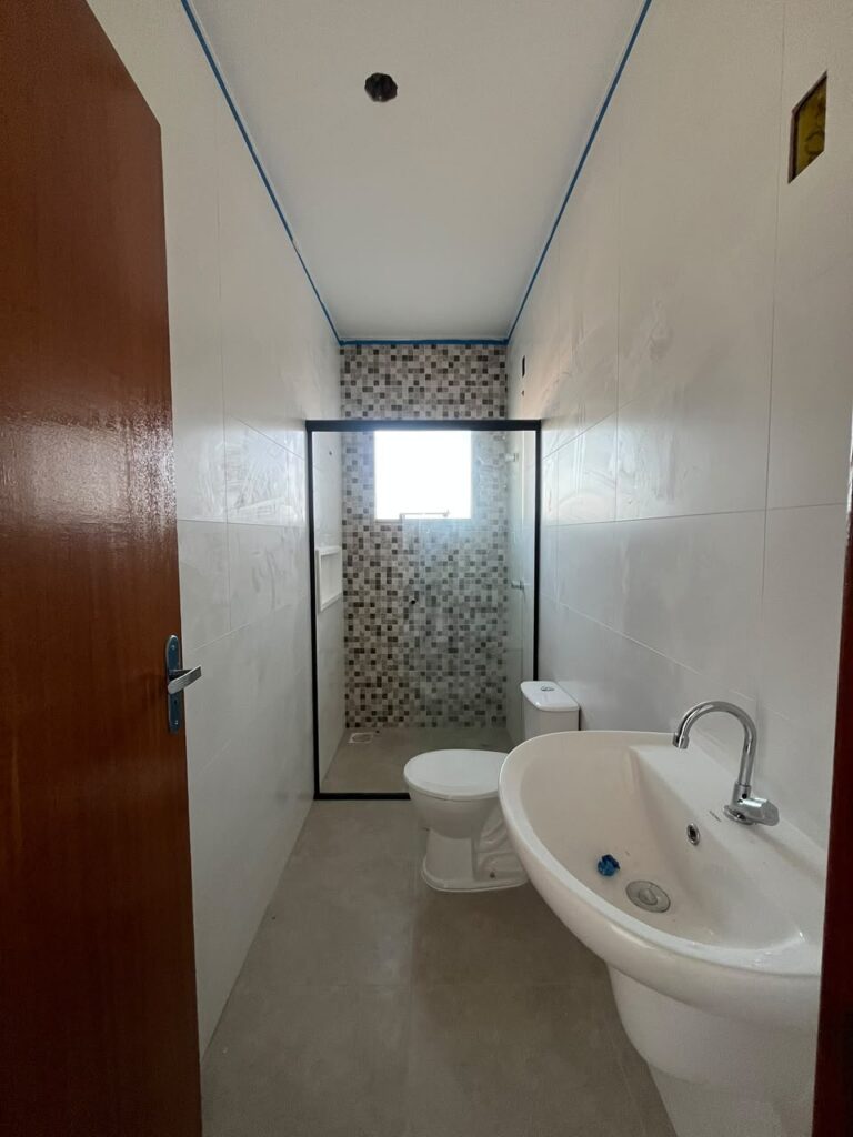 Foto 16 de Sobrado com bom espaço de terreno e fundos para área verde