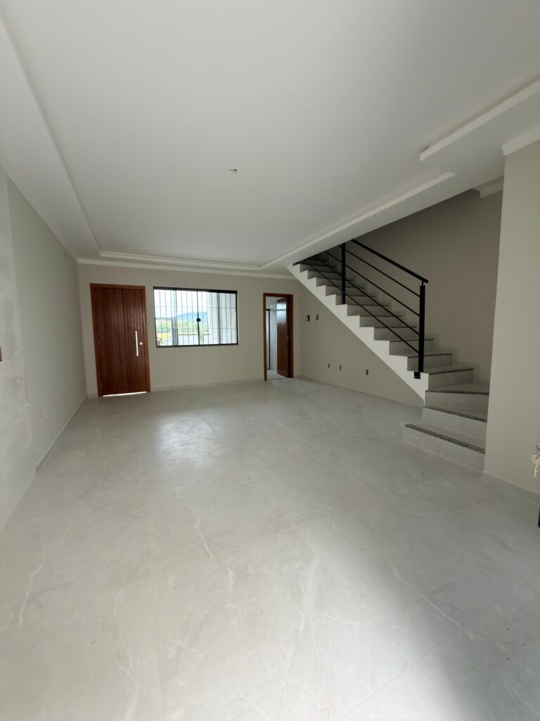 Foto 9 de Sobrado com área de churrasco e espaço de terreno