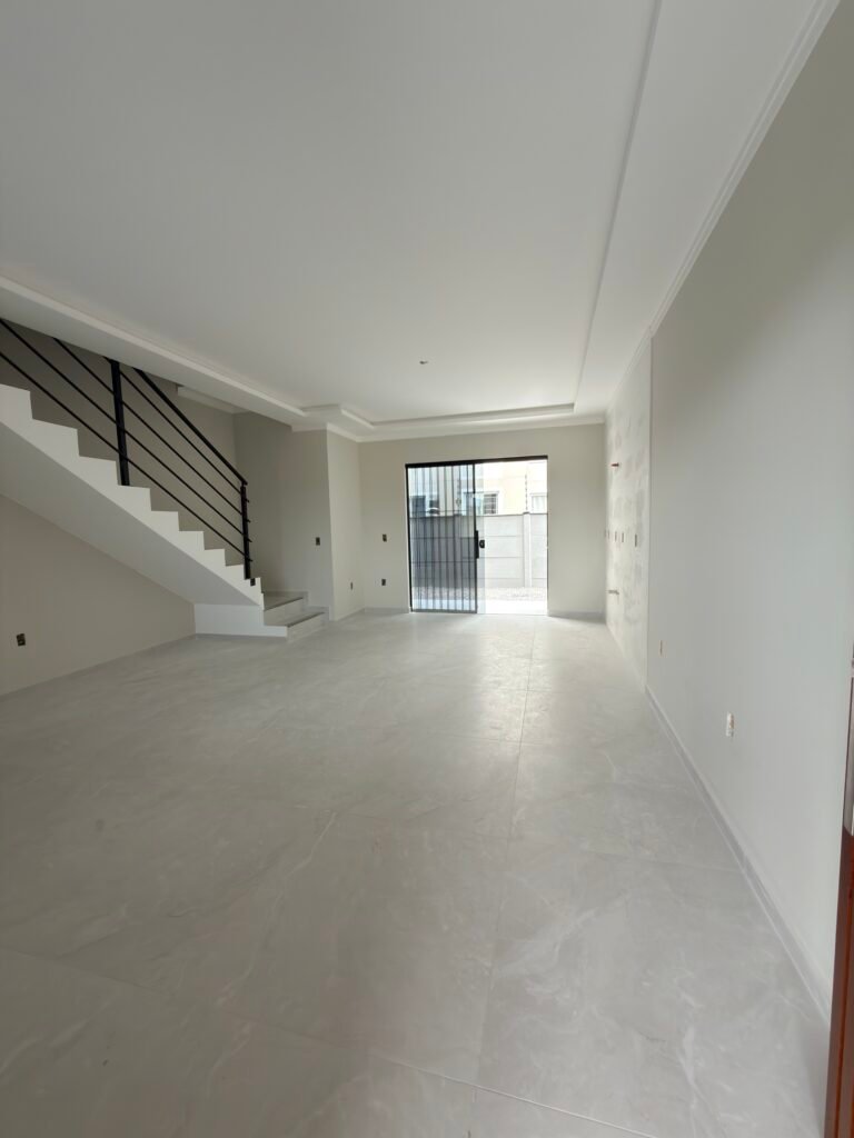 Foto 3 de Sobrado com área de churrasco e espaço de terreno