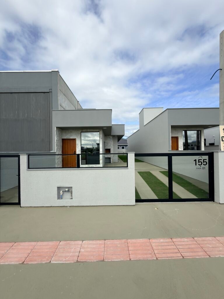 Casa sem geminação com 3 dormitórios
