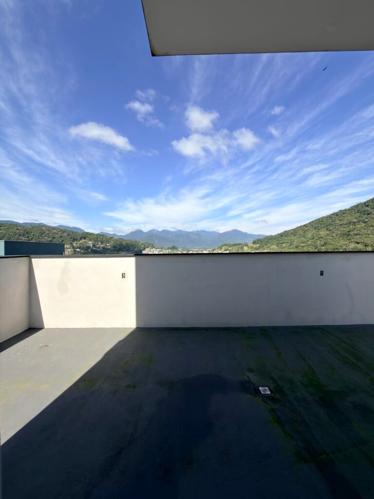 Foto 11 de Sobrado sozinho no terreno com duas suítes