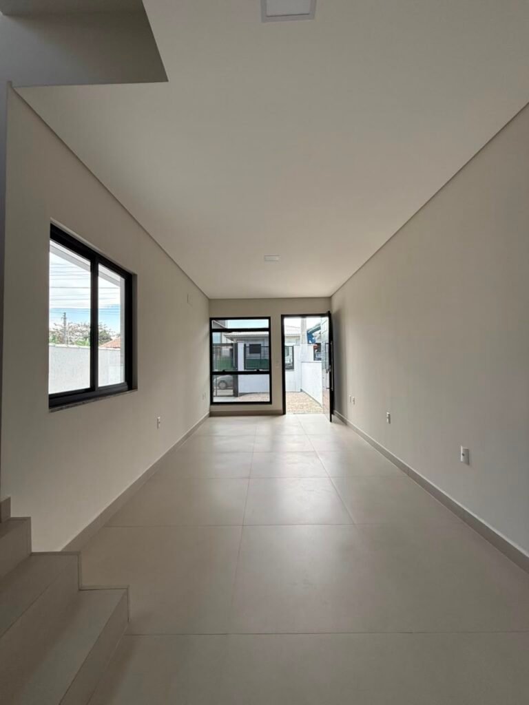 Foto 3 de Sobrado com muito espaço de terreno no Pagani