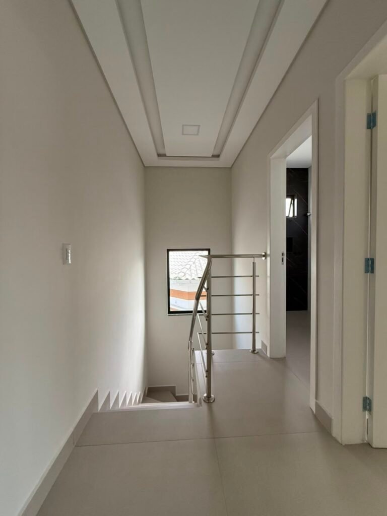 Foto 11 de Sobrado com muito espaço de terreno no Pagani