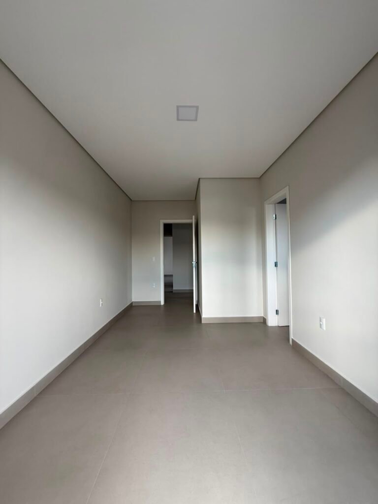 Foto 16 de Sobrado com muito espaço de terreno no Pagani