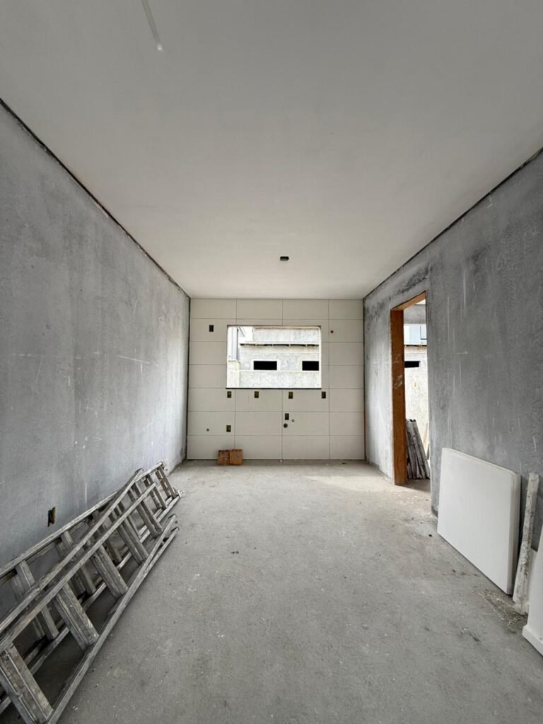 Foto 10 de Sobrado com duas suítes é bom espaço de terreno