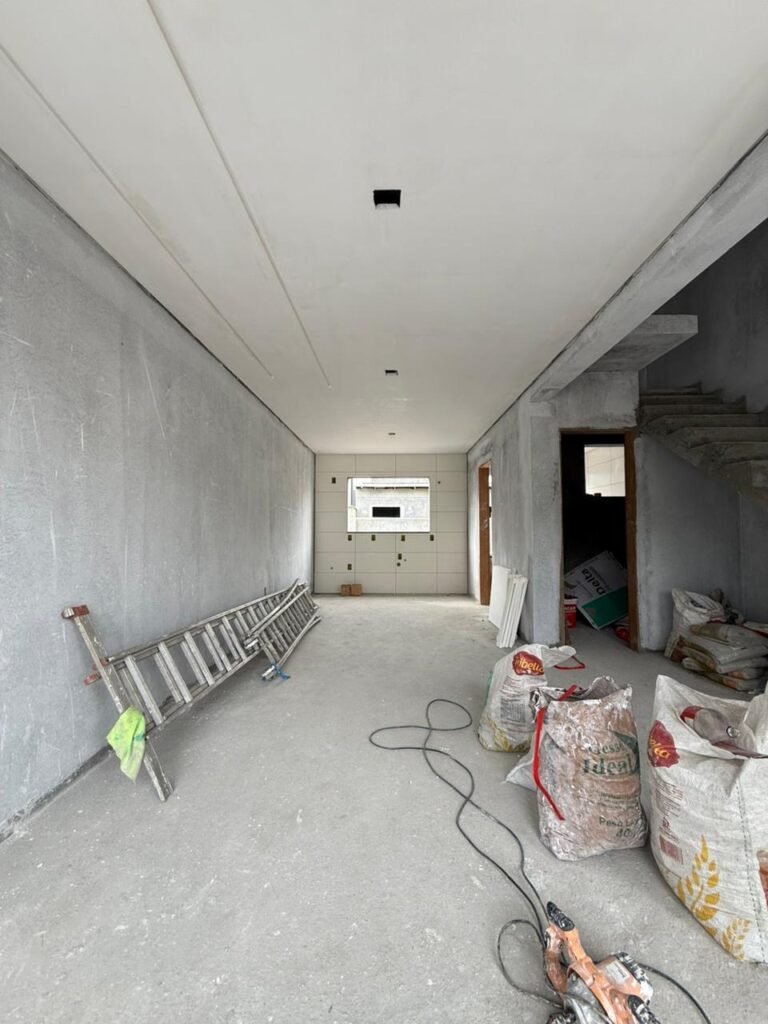 Foto 4 de Sobrado com duas suítes é bom espaço de terreno