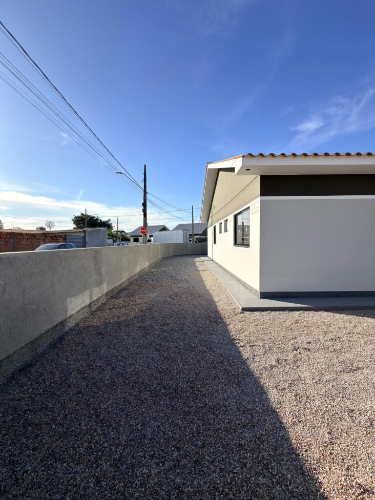 Foto 18 de Casa de esquina com muito espaço de terreno