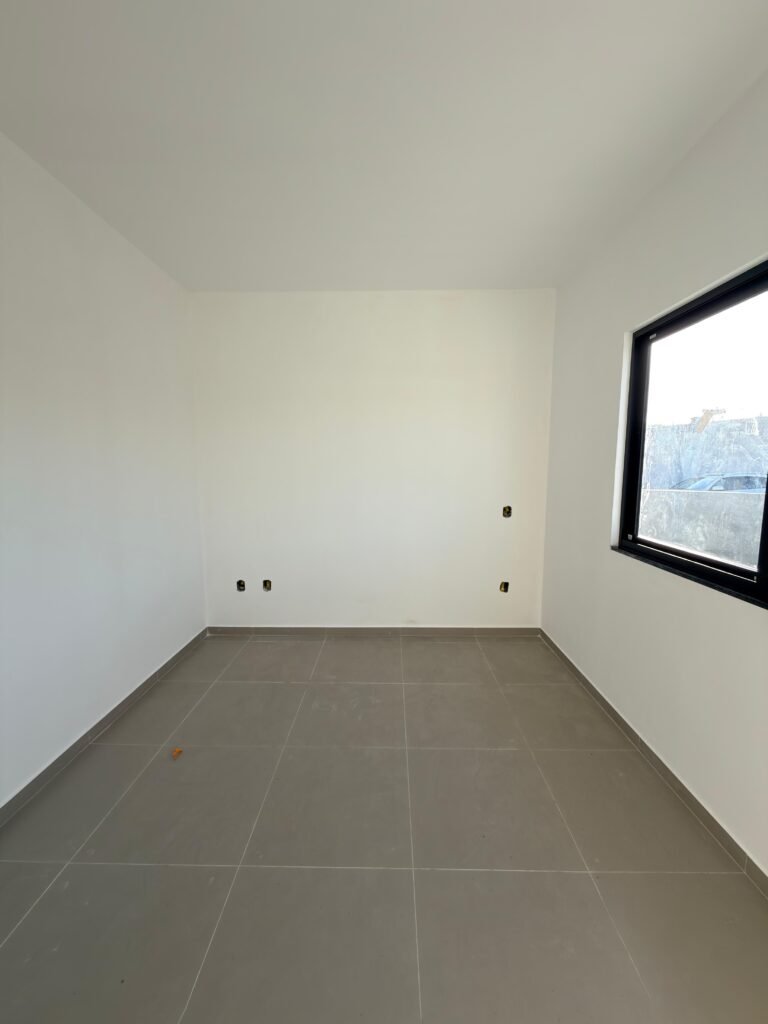 Foto 9 de Casa de esquina com muito espaço de terreno