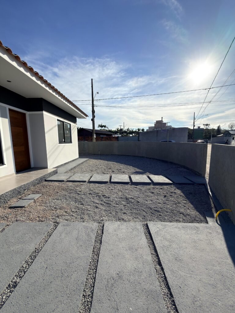 Foto 3 de Casa de esquina com muito espaço de terreno