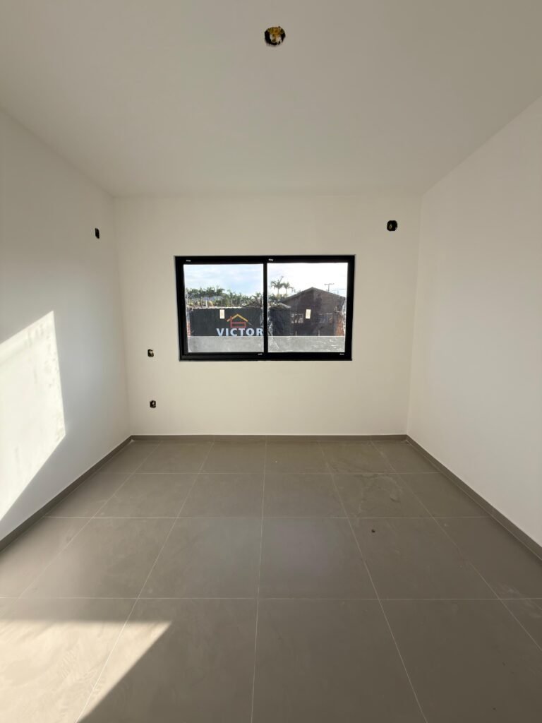 Foto 14 de Casa de esquina com muito espaço de terreno