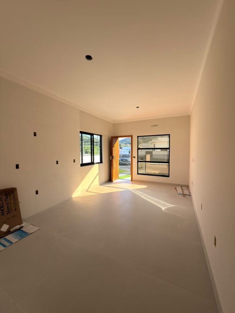 Foto 4 de Casa com fachada moderna e ótimo acabamento